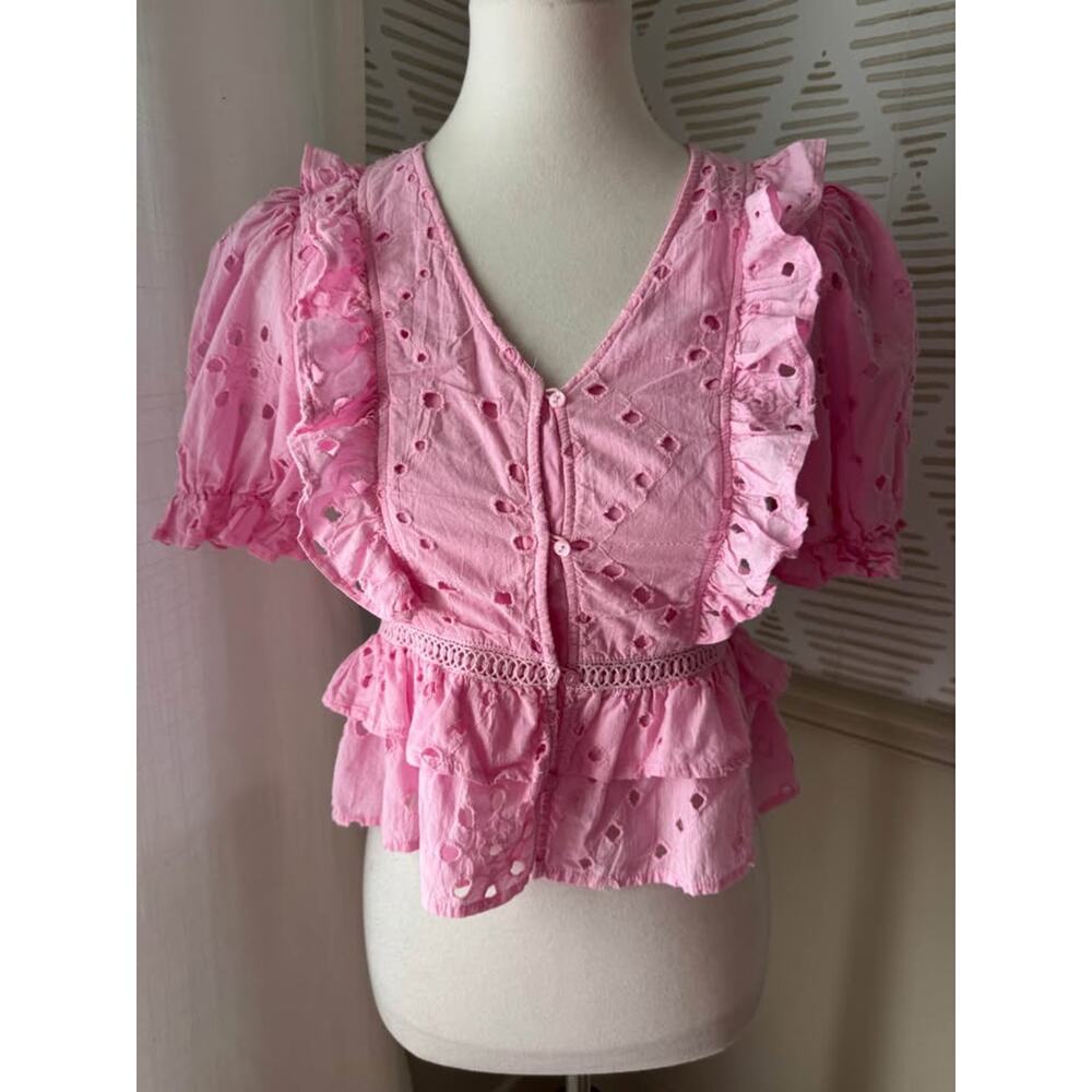 Meet Me in Santorini Women’s Small Pink Peplum Eyelet Cropped Blouse